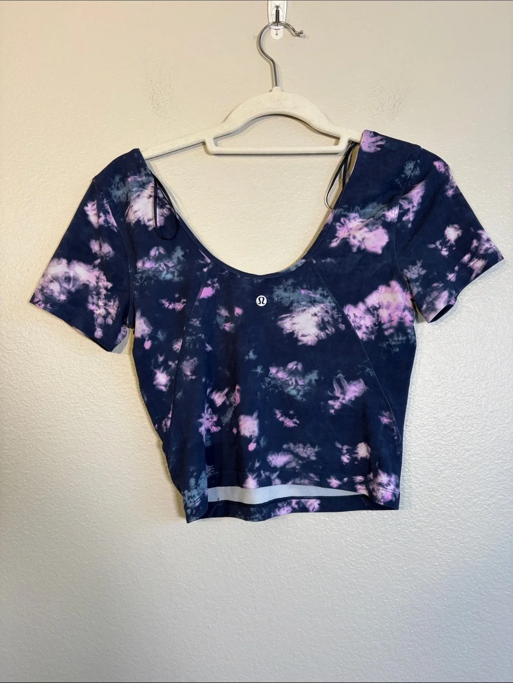 Lululemon Align T-Shirt in Circulate Tie Dye Mineral Blue Multi - 6/8 est.
